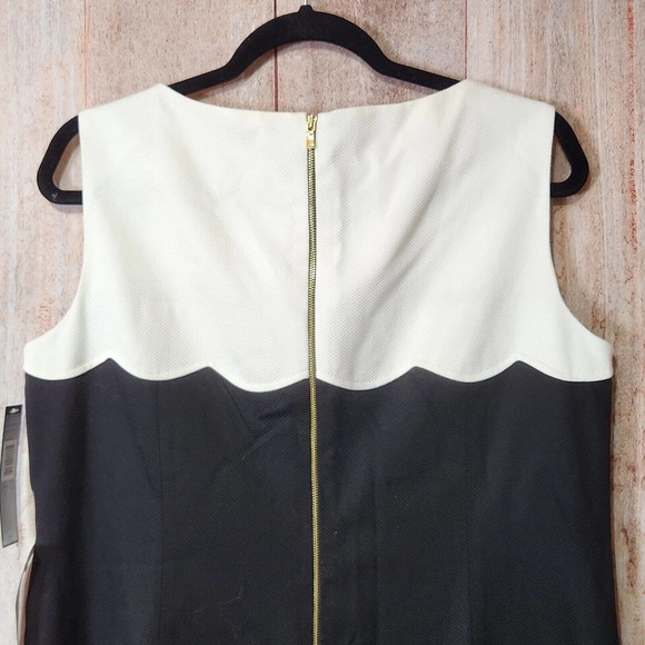 Tahari Womens Sheath Dress Size 12P Petites Black White Sleeveless Career Lined - Picture 4 of 8